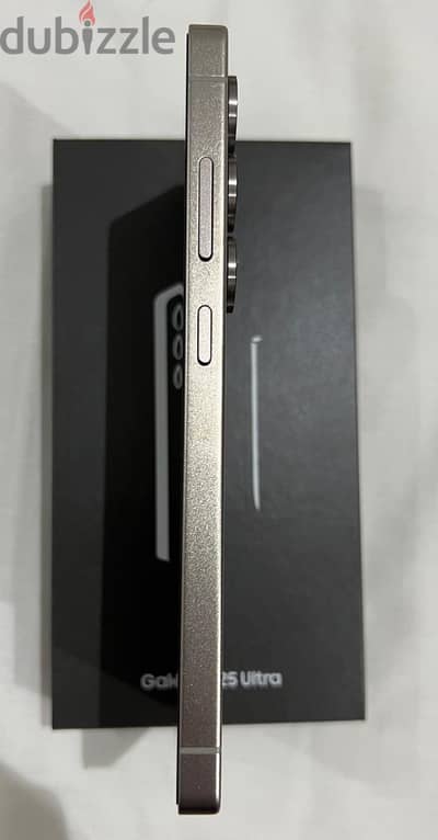 Samsung S25 Ultra لون اسود ضمان سارى