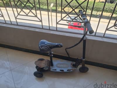 اسكوتر كهربائي أطفالي من سن ٥ ألى ١٠ سنوات
