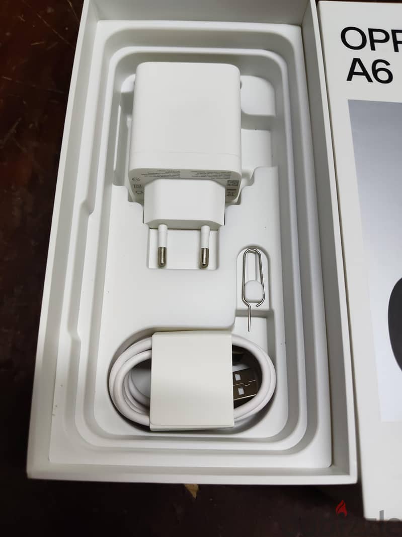 OPPO a6 1