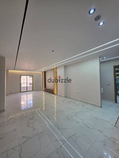 The most beautiful apartment with a 180m facade after the electricity meter