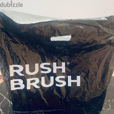 مكواه +مجفف شعر ٢+١  بحاله الزيرو rush brush