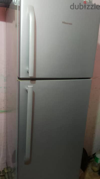 ثلاجة hisense