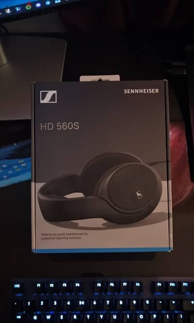 Sennheiser HD 560S Headphones