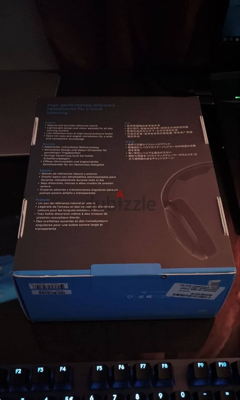 Sennheiser HD 560S Headphones 1