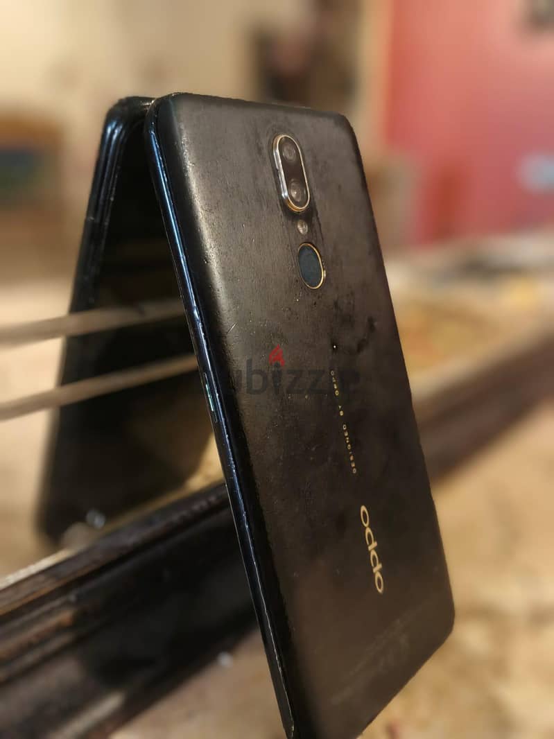 oppo f11 1