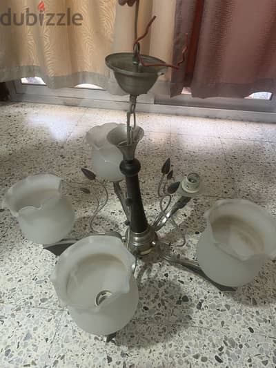 نجفة ٤ لمبات
