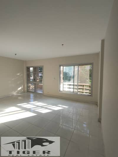 For Sale 2 Bedrooms 2 Bathrooms Next to Services Required 4,200 Negotiable