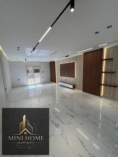 For sale: 175m² ultra-super-lux apartment, cash and payment plans available, in Gate 4, Mina area.