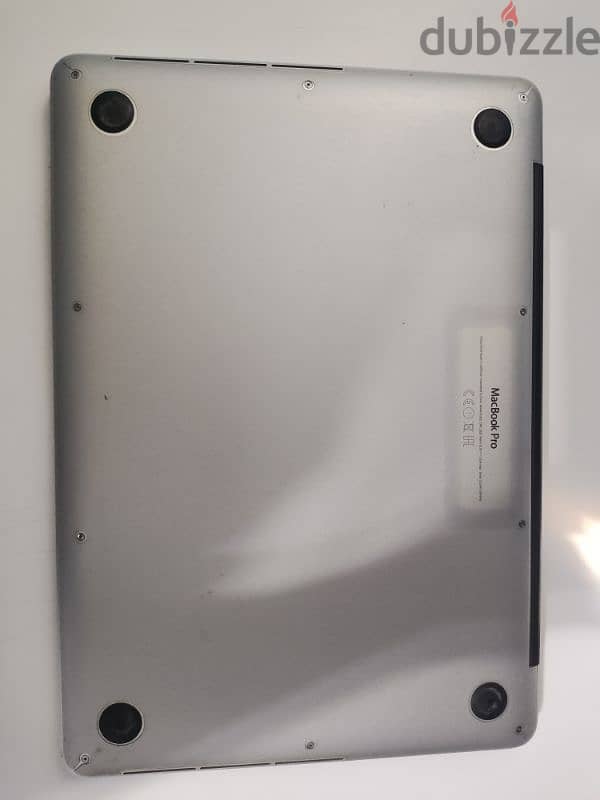 MacBook pro  13inch 3