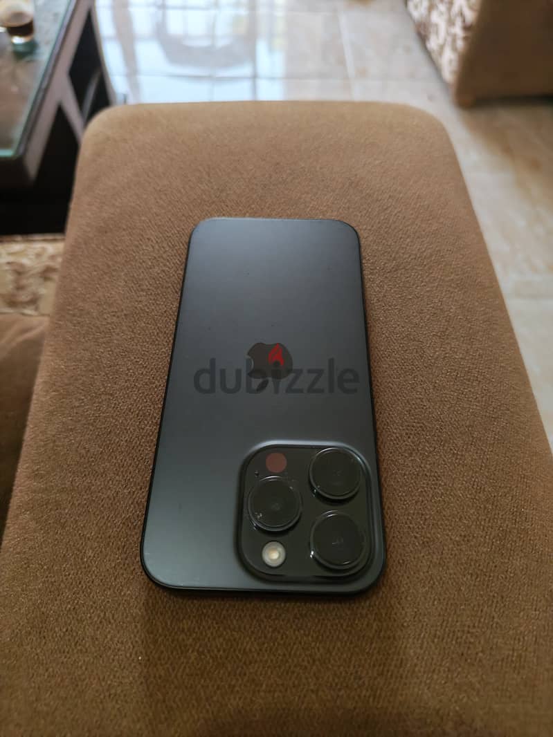 Apple - iPhone 15 Pro 10