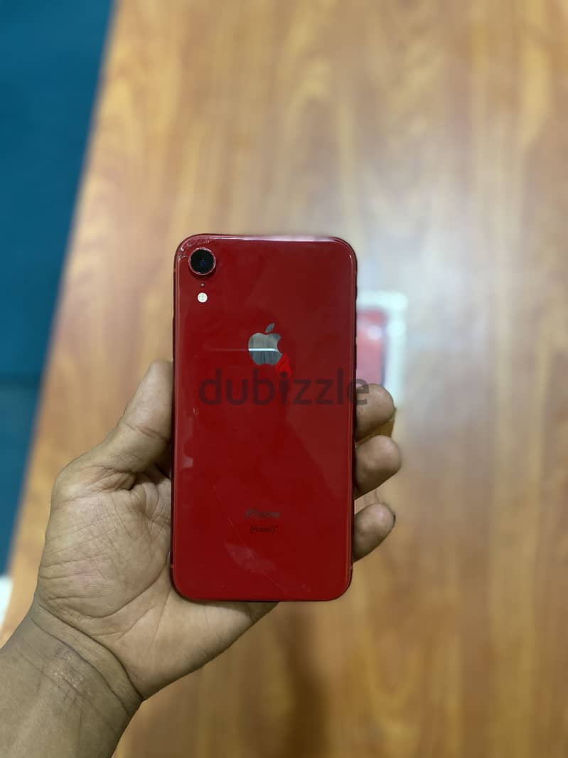 Apple - iPhone XR 4