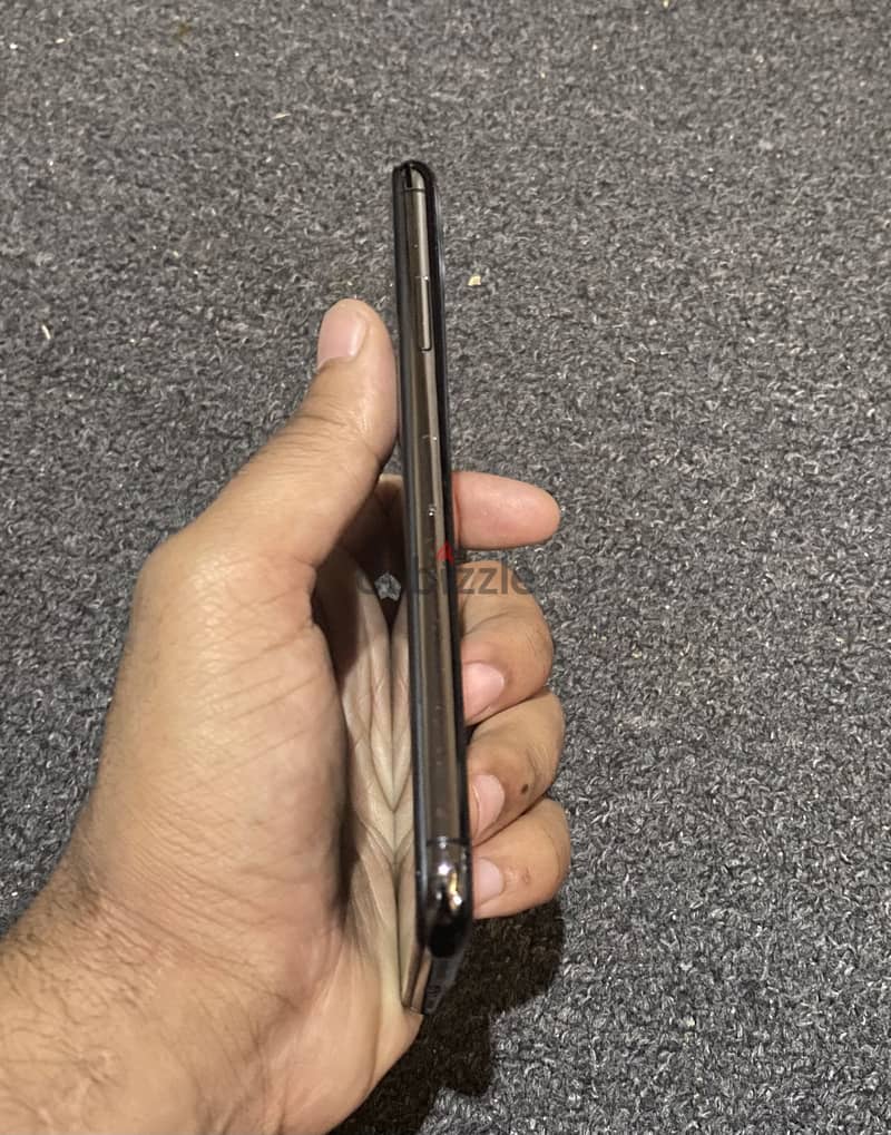 Apple - iPhone 11 Pro Max 5