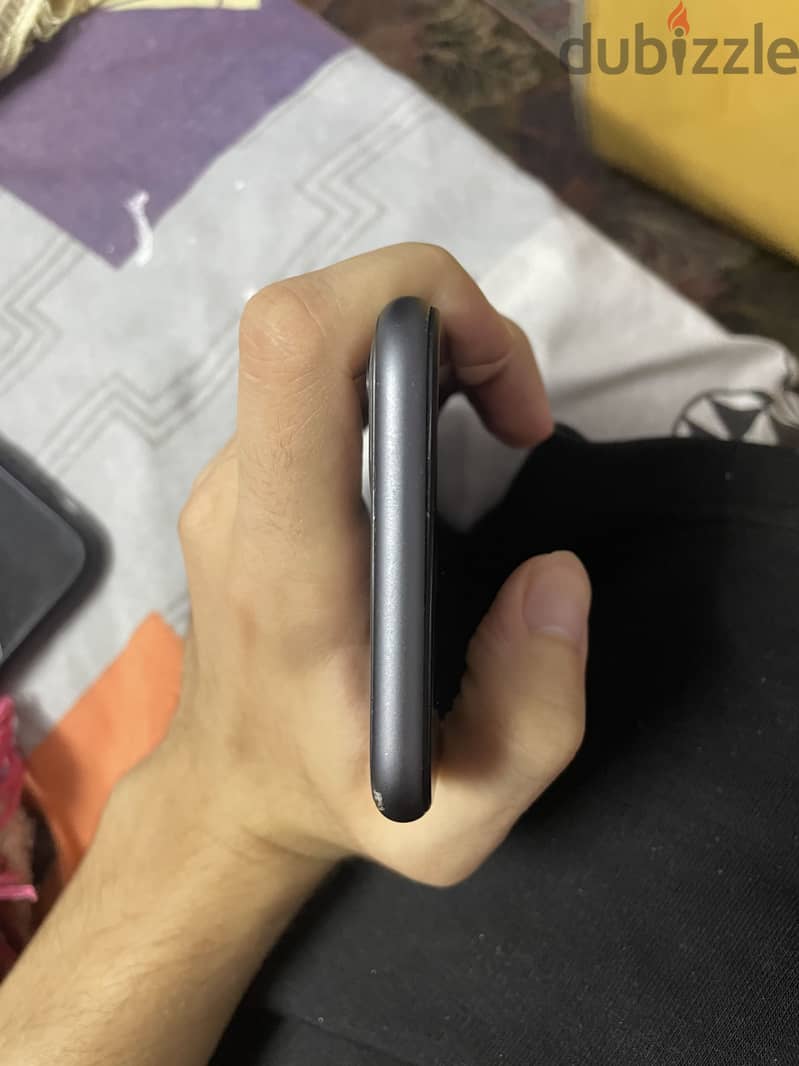 Apple - iPhone 11 1