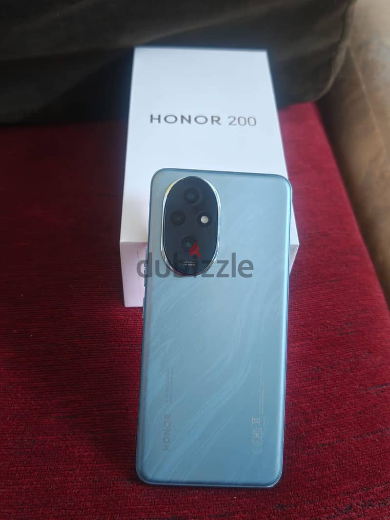 Honor 200 1