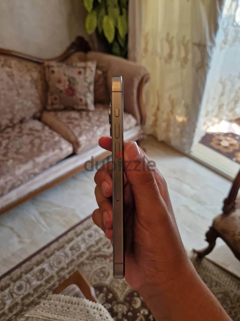 Apple - iPhone 15 Pro Max 4