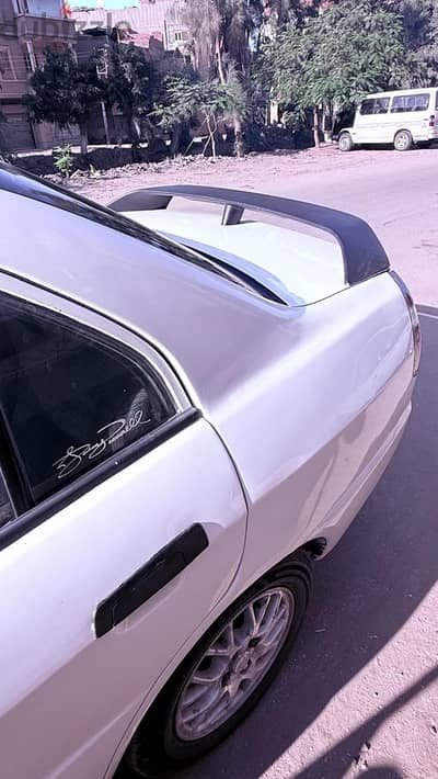 Mitsubishi Lancer 1998 98 كريستالة أوتوماتبك