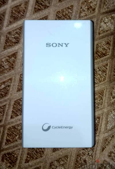 باور بانك سوني أصلى بحالة جيدة للبيع بالقاهرة SONY CP-V5