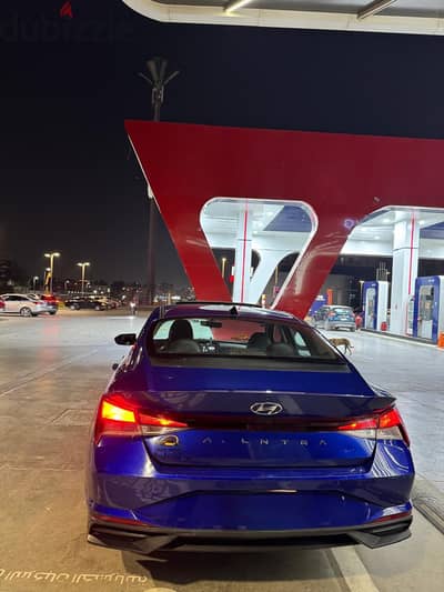 هيونداي إلينترا 2021