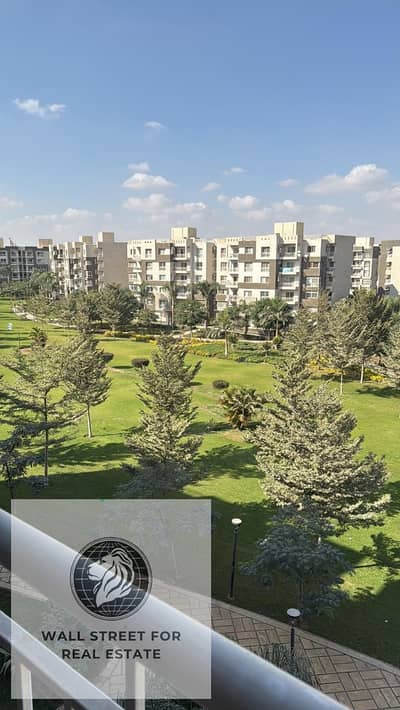 Apartment for sale, area 200m in Madinaty, steps to services and B12 Mosque