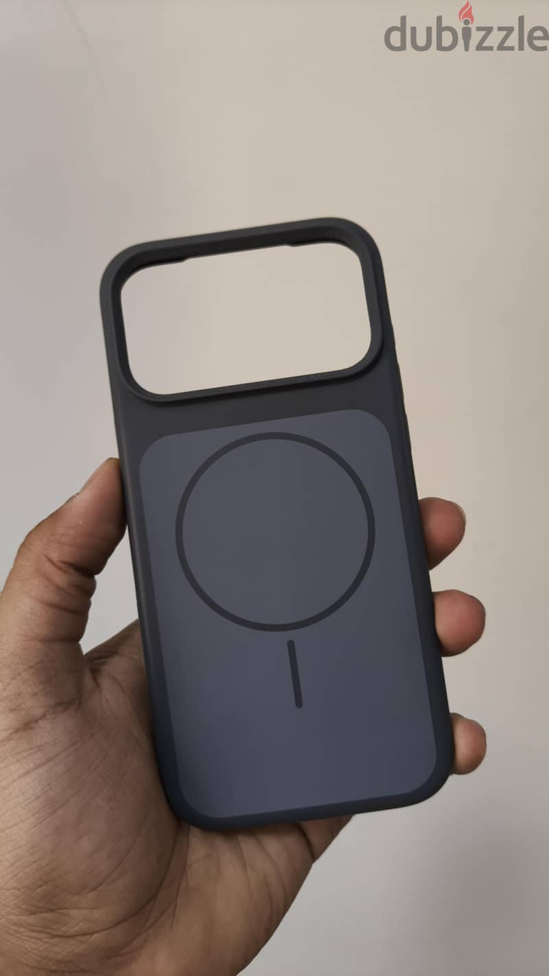Covers iPhone 17 Pro Max 12