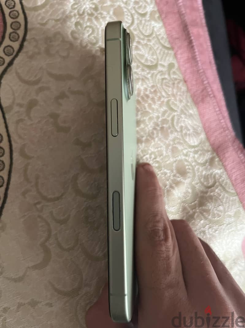 Apple - iPhone 17 3