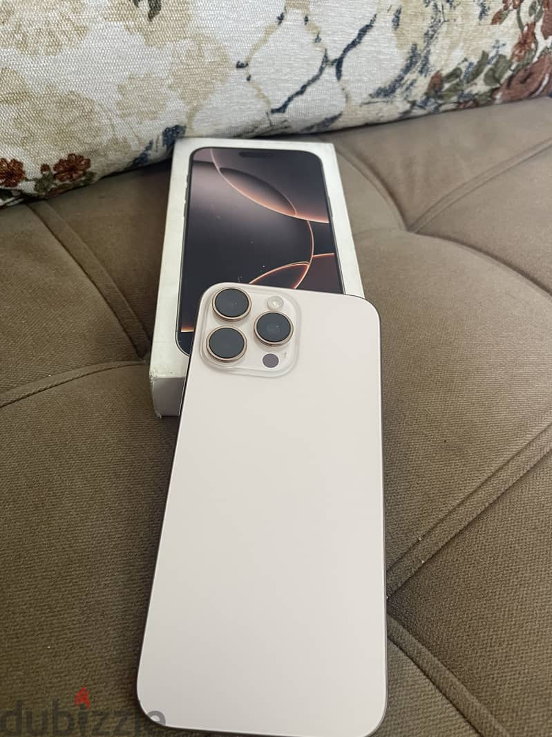 Apple - iPhone 16 Pro 2