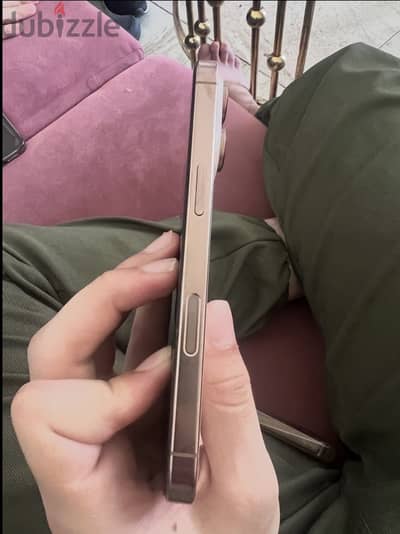 Apple - iPhone 16 Pro
