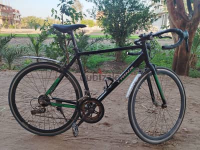 1.4 Trinx Tempo   ومحافظ عليها.