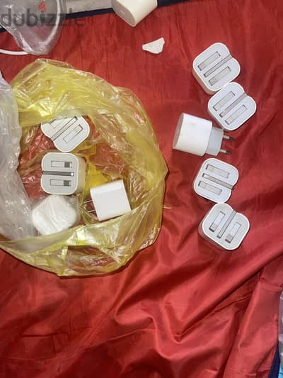 Apple charger شاحن ابل اصلي