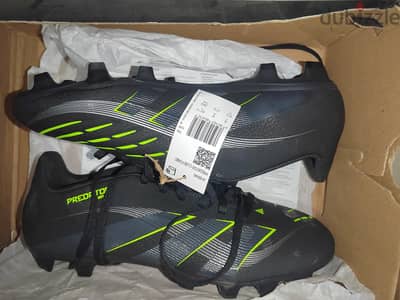 جزمه كوره كوره adidas Predator Club FG Original with box
