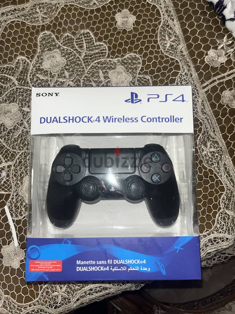 PS4 controller new 1