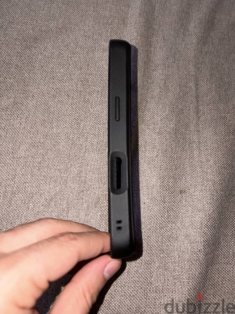 Hammer bumper iphone 17 , 17 pro 1
