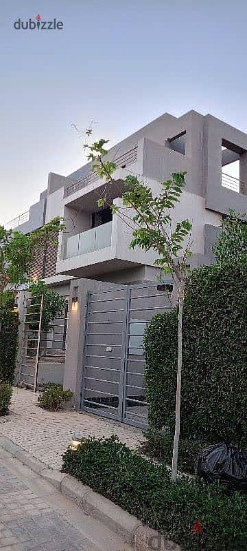 Receive now a 200 meter villa - immediate on a large land area + full roof - El Patio Zahraa