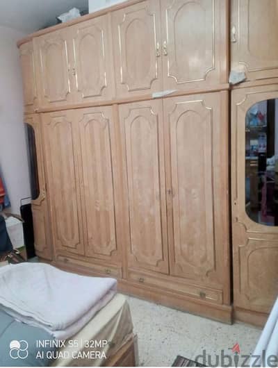 غرفه بدون كمود