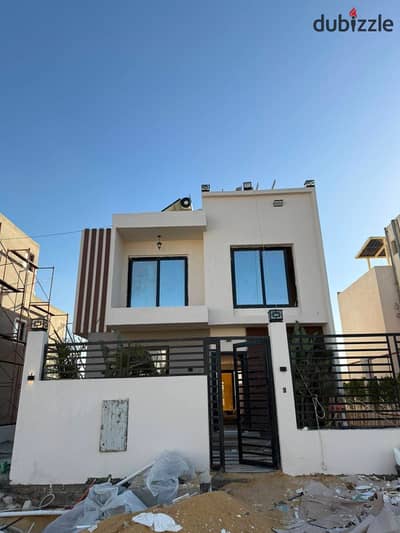 رفاهية الفيلات بسعر يناسبك قسط حتى 14 سنة في كمبوند Park Valley في زايد الجديدة بالقرب من مول اركان