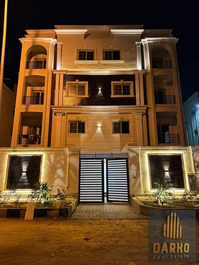 Apartment for sale in West Sumid – 6th of October | Immediate delivery   Area: 180m  Floor: First  Direct northern view + Special landscape view   Internal division: • Reception • 3 bedrooms, including a master bedroom • 3 bathrooms • Kitchen   Unit features: • Immediate delivery • In the best neighborhoods of West Sumid • Location mem
