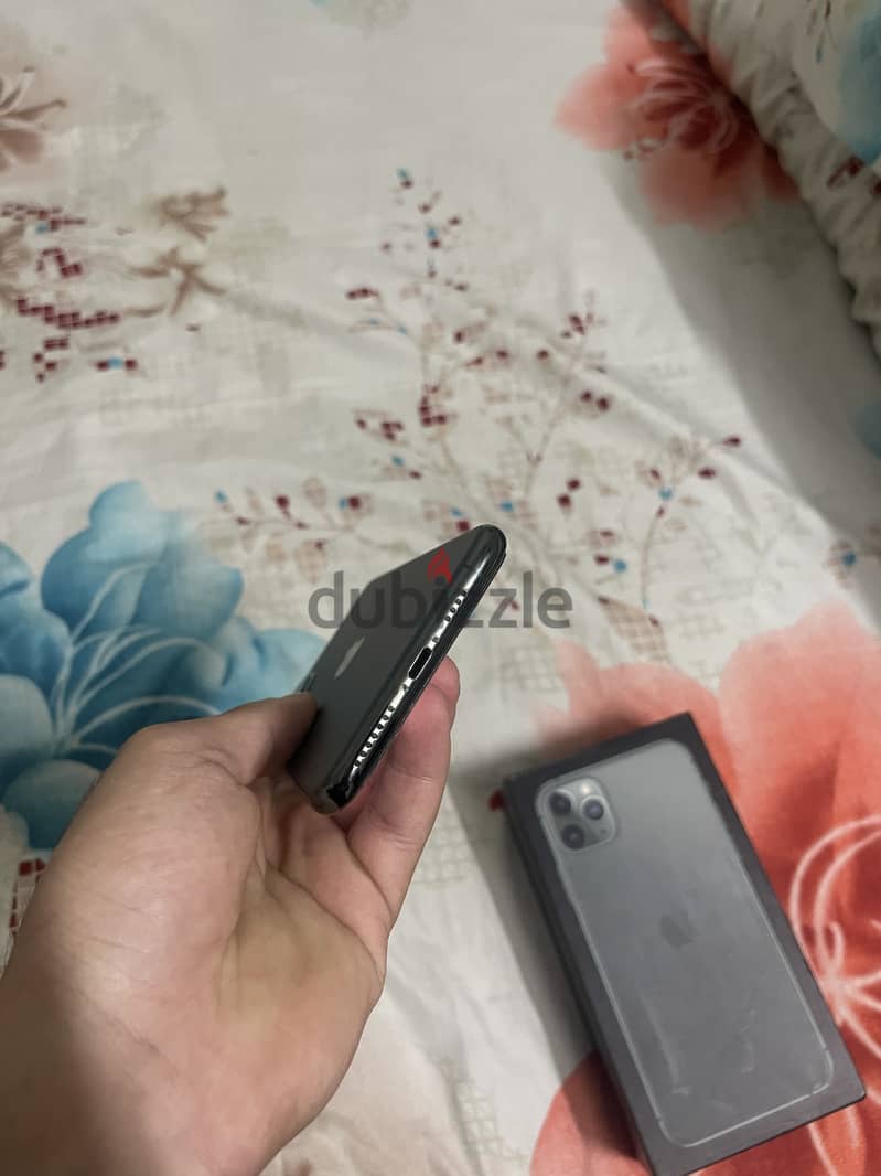 Apple - iPhone 11 Pro Max 1