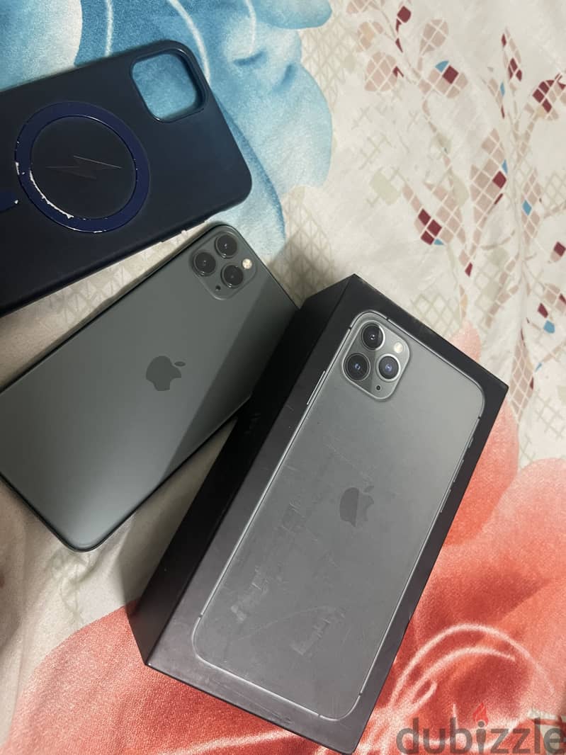 Apple - iPhone 11 Pro Max 7