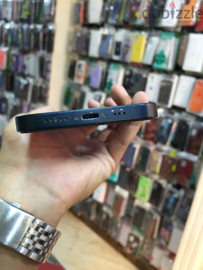 Apple - iPhone 13