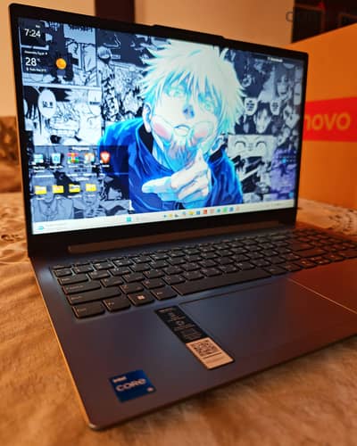 LENOVO idea pad slim 3  (7 month warranty)