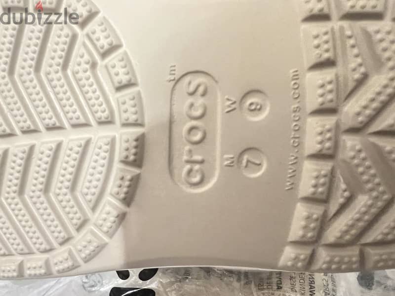 Crocs saudi 2