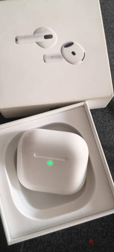 Original Airpods 4