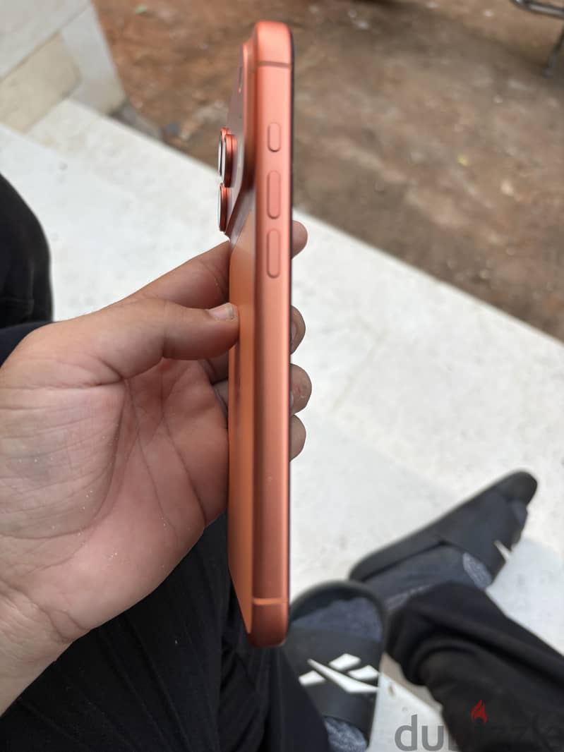 Apple - iPhone 17 Pro Max 2