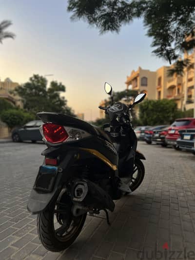 Sym st 200 scoter