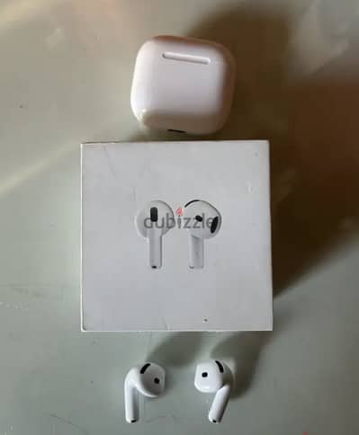AirPods 4