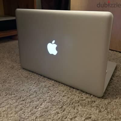 MacBook Pro 13" | 16GB RAM | 256GB SSD | MacOS Sequoia