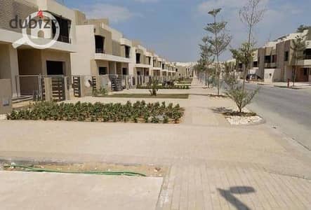 Middle Townhouse for Sale in The Crown Palm Hills – 6th of October  - 207 SQM BUA  - 211 SQM Land | 70 SQM Roof