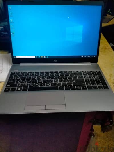 لاب hp شاشة 15.6 رمات 8DR4 هاردssD256و hd 500كارت شاشة AmD2 جيجا اتيو5
