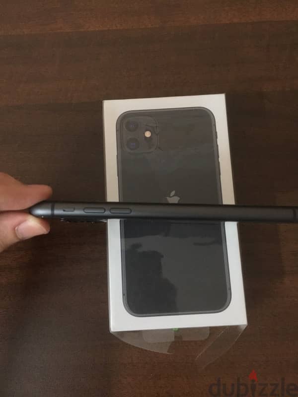 iPhone 11 3