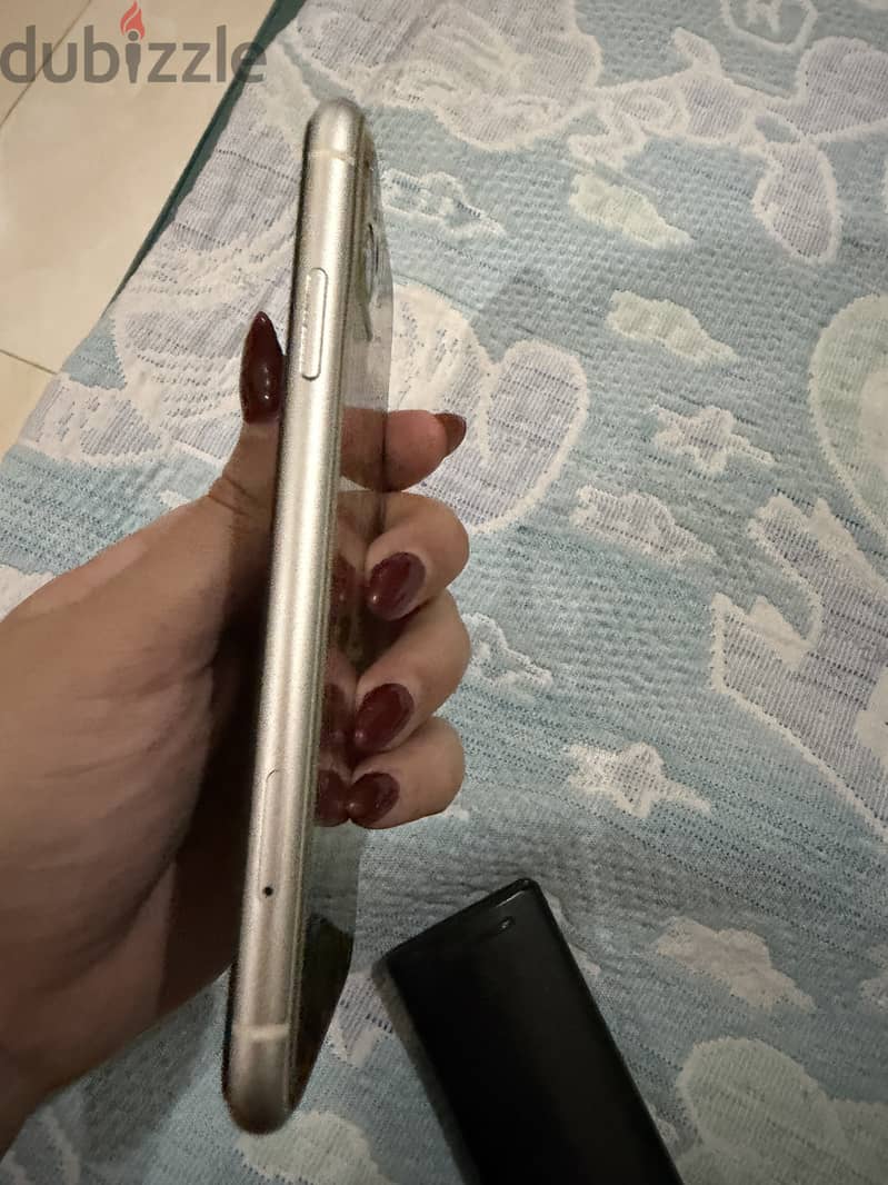 Iphone 11 4